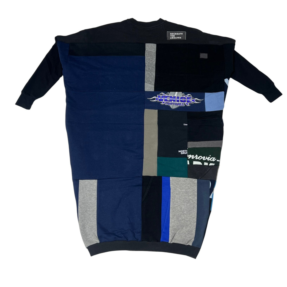 Fly Sweatshirt Crewneck in Black & Blue