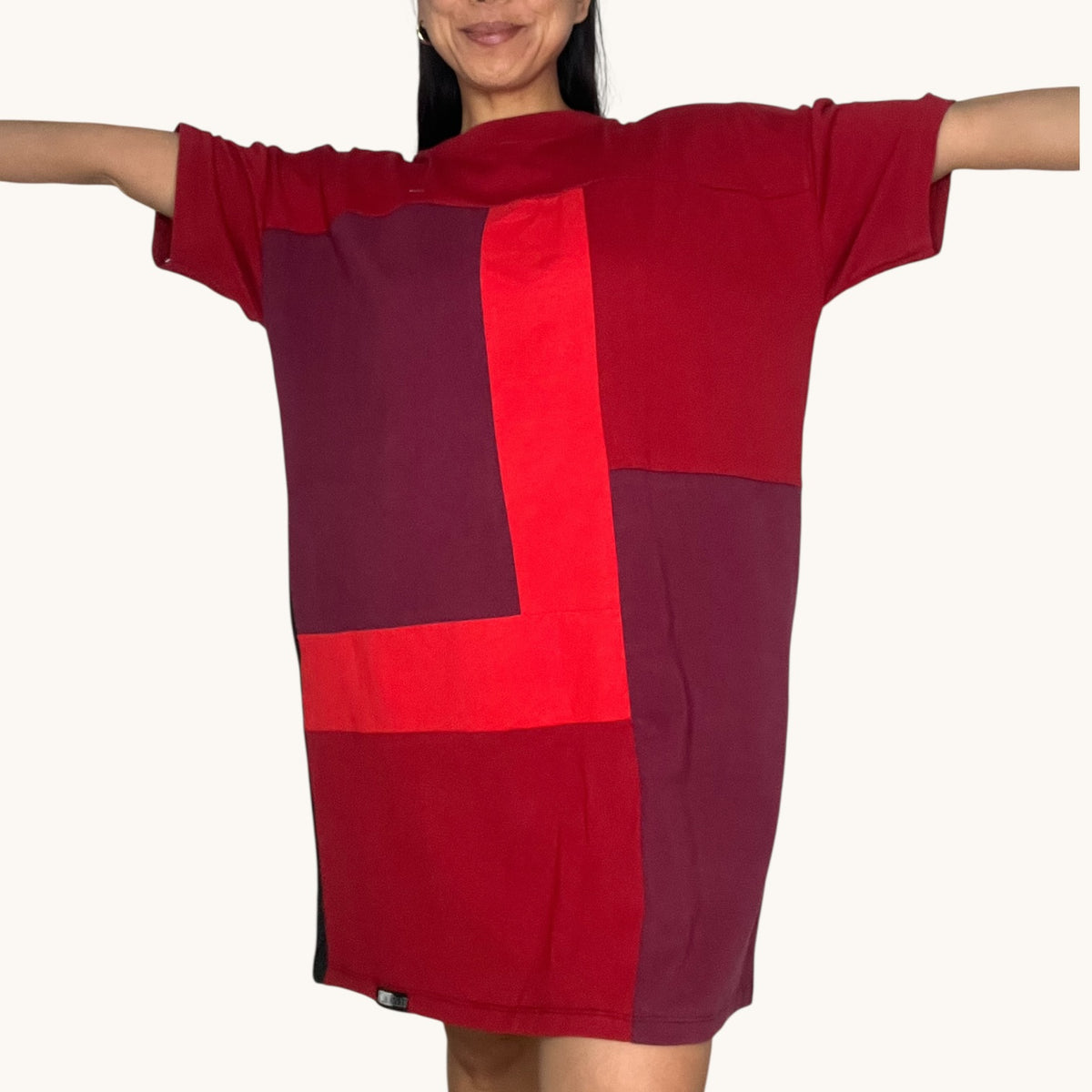 Oversized T-shirt in Red & Red with Pockets 3
