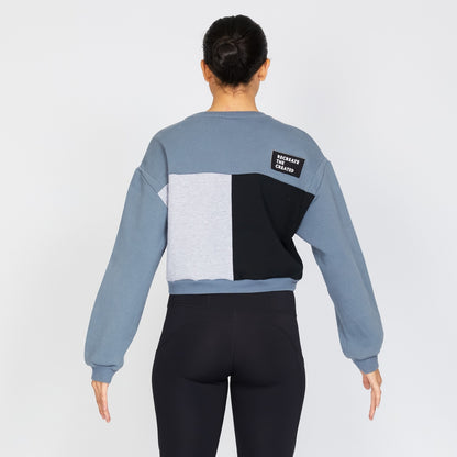 Crop Crewneck Sweatshirt in Grey & Navy (L)
