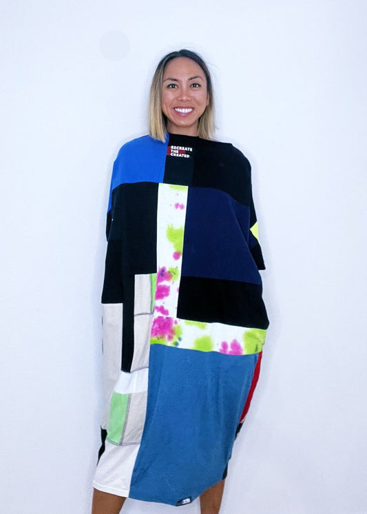 Founder's Originals Fly T-shirt Dress in Black & Tie Dyed (OS)